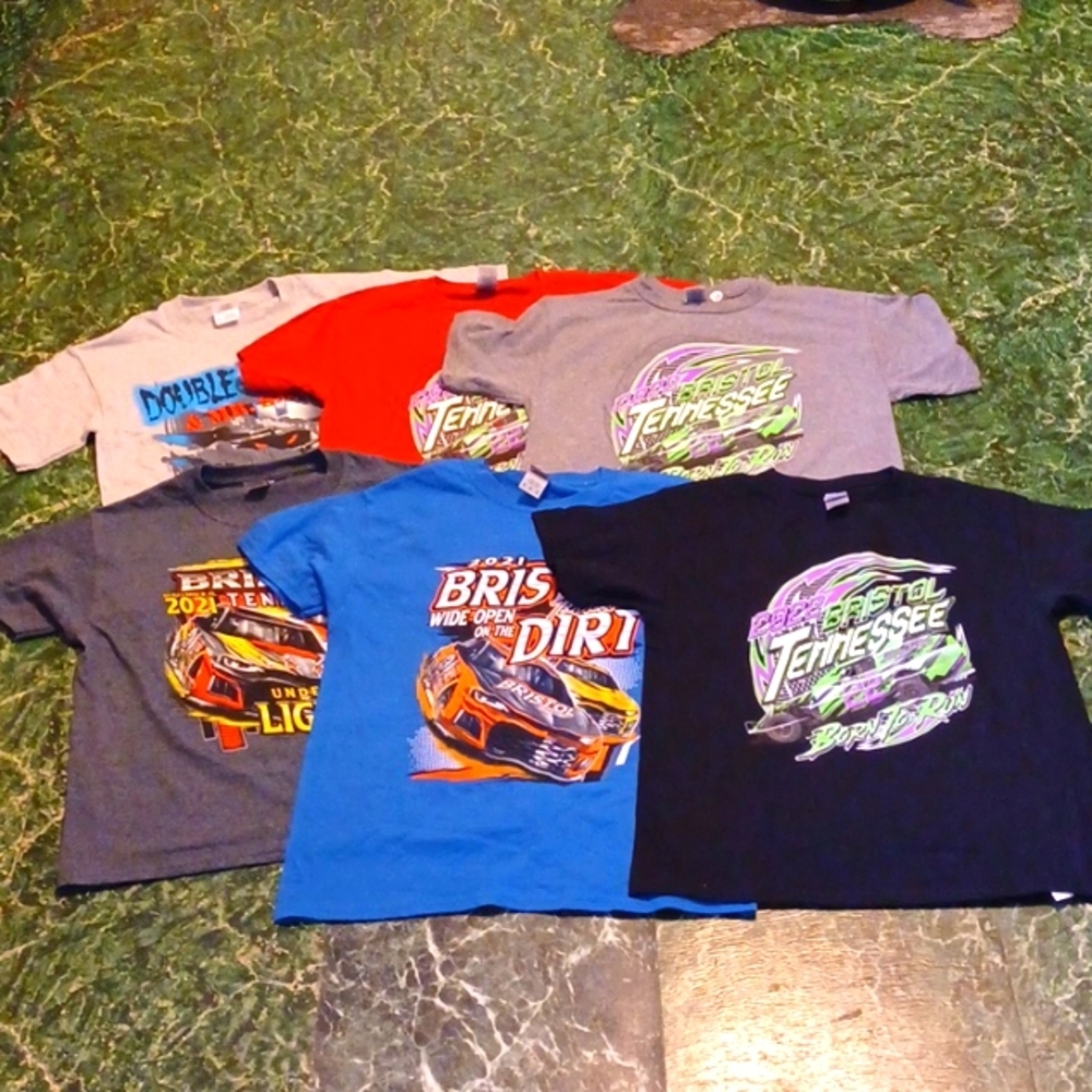 Boys race car tee shirts, Bristol Tennessee size medium, 6 shirts, new n…
